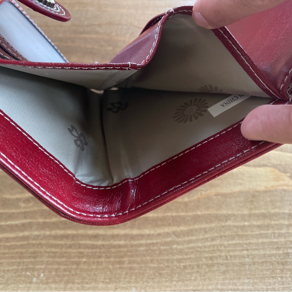 $⬇️ SENDEFN Red Leather Wallet with Floral Button. Excellent condition! - Picture 4 of 10